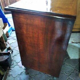 starozitne komody skrine stoly zidle - 4