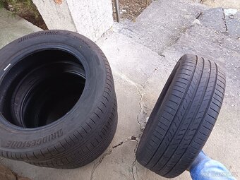 Bridgestone TURANZA 6, 215/60 R17. - 4