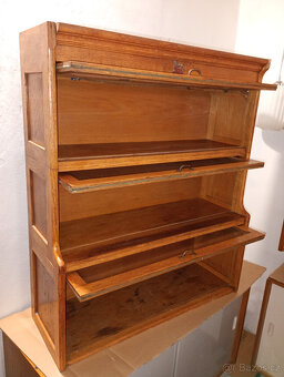 Americká knihovna příruční 1920 - 4