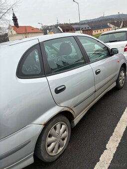 Nissan Almera Tino - 4