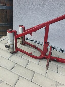 Jawa Pérák - 4