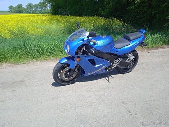 Vyměním Kawasaki ZXR 750 J1 rok 1991 - 4