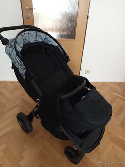 Kočárek sportovní PETITE&MARS Royal3 Silver Limited100 - 4