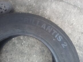 Prodám dvě letní pneumatiky 195/65 R15 - 4