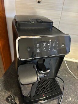Automatický kávovar Philips EP2230/10 LatteGo - 4
