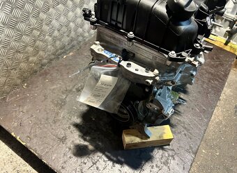 Opel Corsa F motor 10XKDU - 4