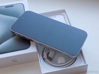 Apple iPhone 15 Pro 256GB Bílý titan - ZÁRUKA 12 MĚSÍCŮ - 4