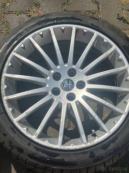 Alfa Romeo 215/45R17 - 4