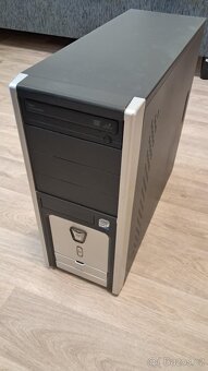 Prodám kompletní PC sestavu – Core 2 Duo, monitor Acer 22" - 4
