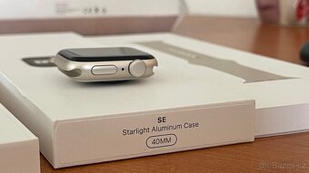 Apple Watch SE 40mm hvězdně bílá - 4