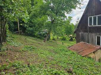 Prodáme chatu v Praze – 3 podlaží, půda, pozemek 647m2 - 4