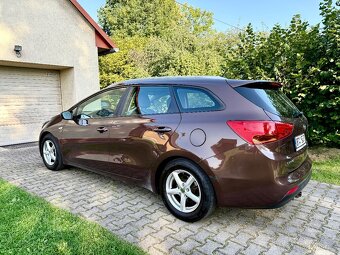 Kia Ceed, 2013, 1.4 CRDi 66kW, klima, tempomat, tažné - 4