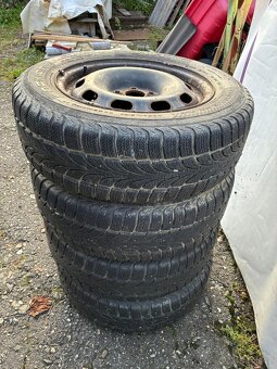 Zimní kola Nokian 195/65 R15 - Octavia I - 4