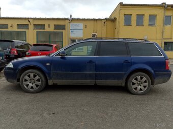 Volkswagen Passat - 4