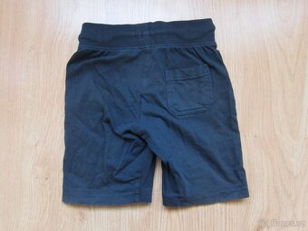 Šortky (kraťasy) černé bavlněné vel. 104 - 4