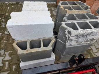 Stavebni cihla - 4