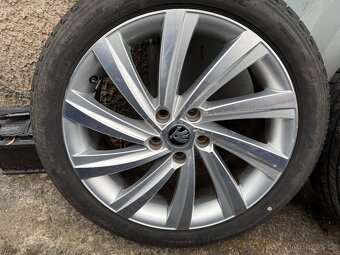 5x112 r18 Škoda Superb - 4