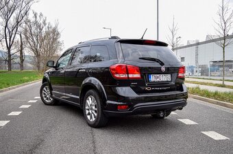 Fiat Freemont 2.0 16V MultiJet 4x4 A/T - 4