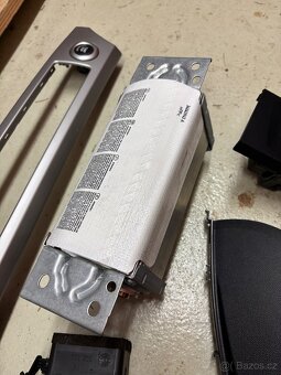 dily interieru bmw e90 - 4