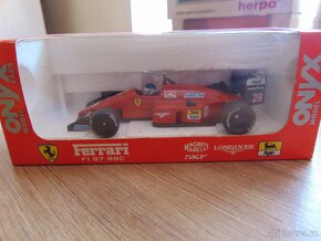 Ferrari 1:43  --- - 4