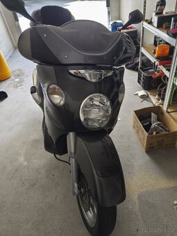 Aprilia - 4