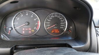 Mazda 5 - 4