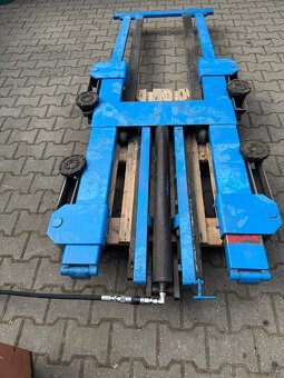 Hydraulický zvedák na auto - 4