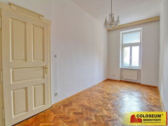 Znojmo, pronájem bytu 3+1, 96 m2, centrum města - byt - 4