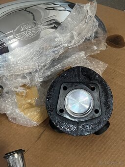 Prodam motor Jawa 353 a valec po Go. Nadrz - 4