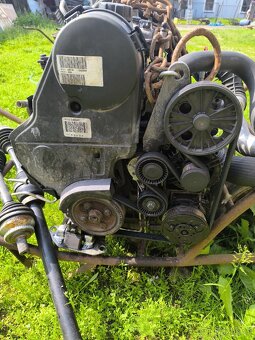 Motor na Volvo 2.4 D5 120 kw - 4