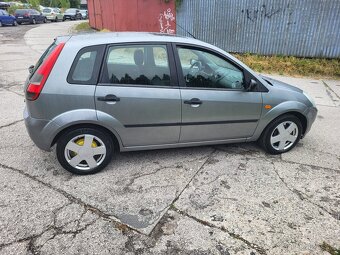 Ford Fiesta MK5 1.4i benzin - 4
