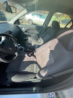 Ford Mondeo 2.0i 107kW cena dohodou - 4