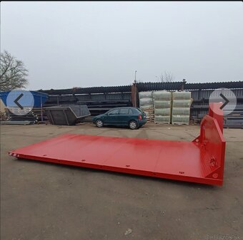 Prodám kontejnerové plato abroll.Ložná plocha 5,5m Skladem - 4