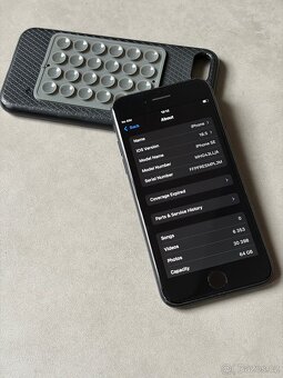 📱 iPhone SE (2020) 64GB - 4