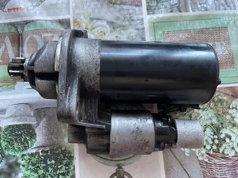 Prodám startér na Škodu Octavii ll - 4