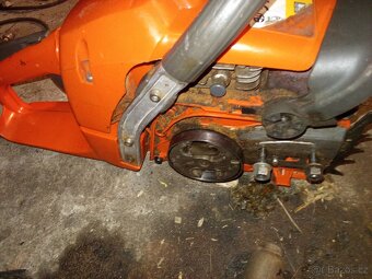 Husqvarna motorová pila - 4