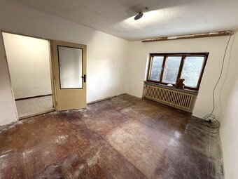 PRODEJ RODINNÉHO DOMU 3+1+JÍDELNA V HRUŠOVANECH U BRNA - 4