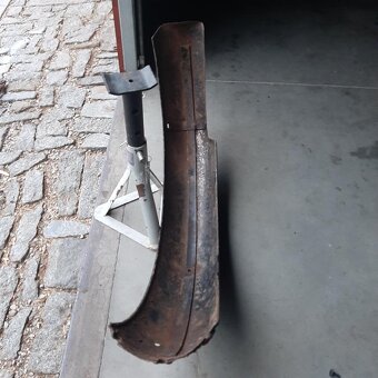 NSU zadní blatník - 4