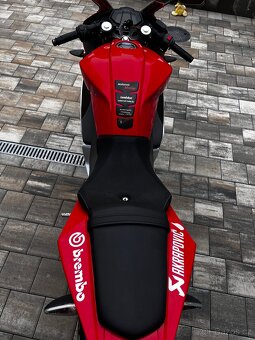 Yamaha yzf r125 - 4