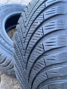 225/55/16 celoroční - 4