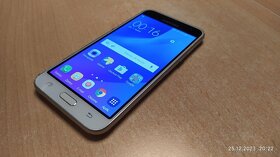 Samsung galaxy J3 2016 - 4