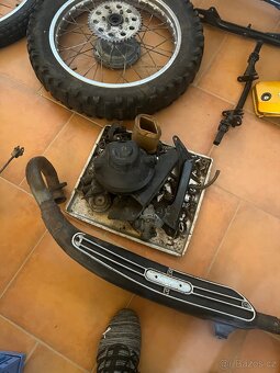 Yamaha 175 DT rok v 1973 - 4
