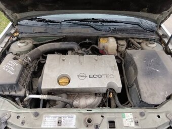 OPEL ASTRA 1.8 BENZÍN ROK 2003 PLATNÁ STK - 4