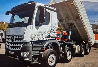 Mercedes arocs 8x4 - 4