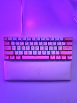 Razer Huntsman Mini + 3 spirálové kabely + krytky Razer - 4