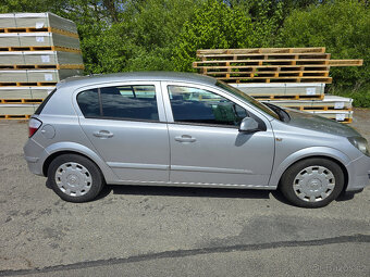 Opel Astra 1.6i - 4