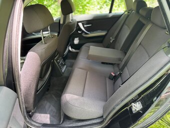 BMW Řada 3 320D 130kw facelift - 4