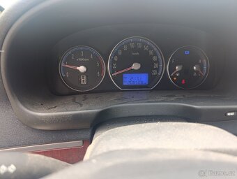 Hyundai Santa Fe - 4