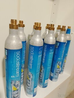 100 KUSU SODASTREAM ORIGINAL PRAZDNA - 4