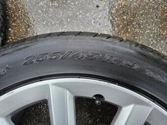 Audi a6 allroad. Kola,letní pneu Pirelli 255 45 r19 100y - 4